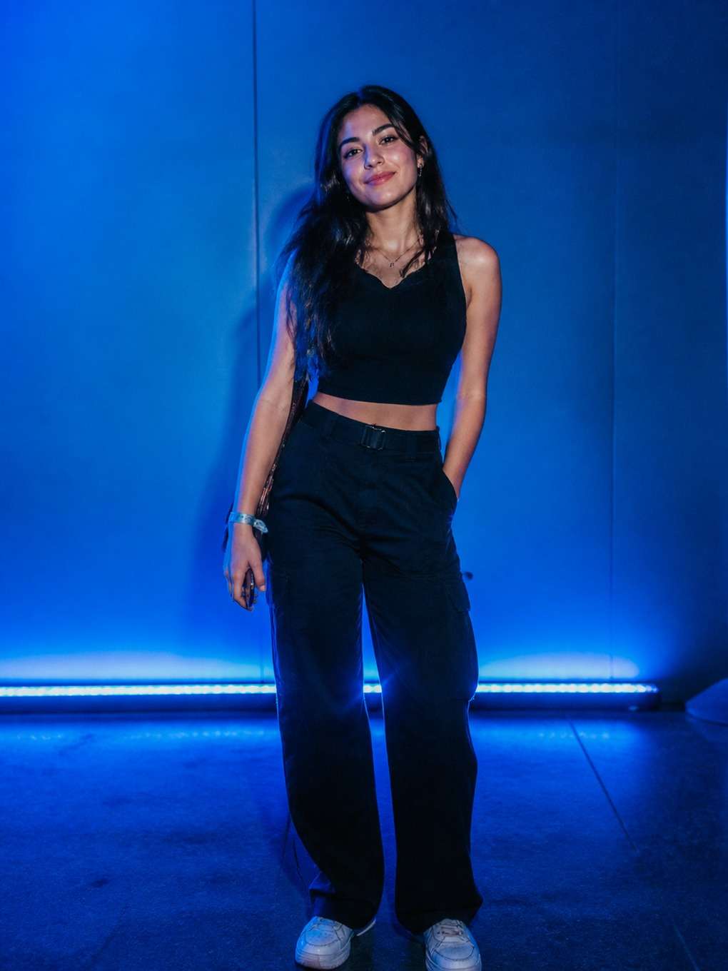 brilho azul e clima minimalista - exemplo de fotos de festival k-pop