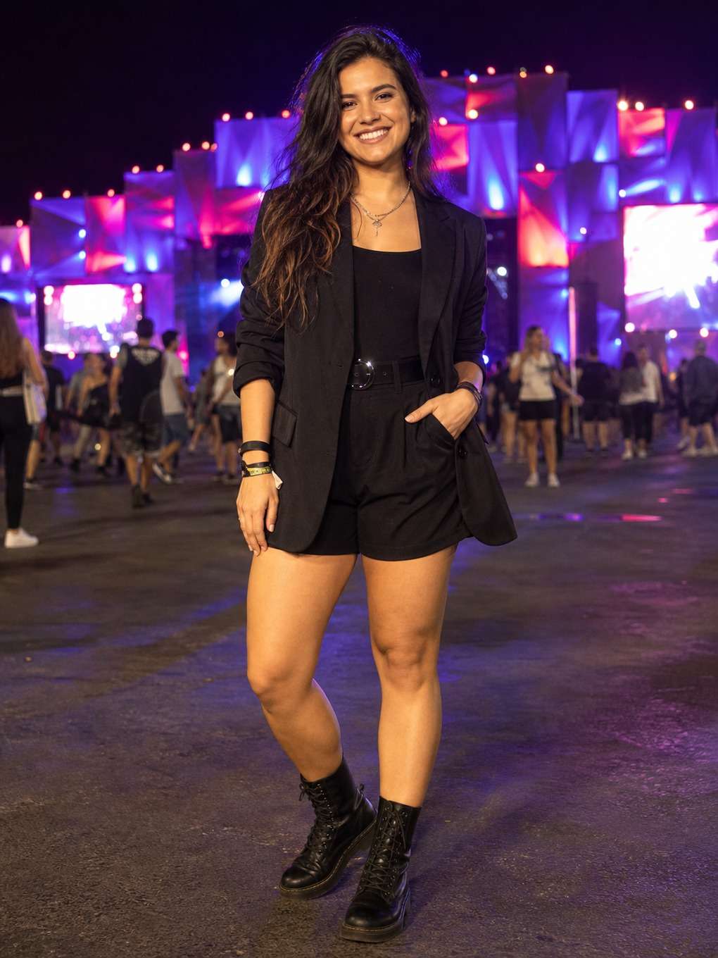 look preto com luzes neon - exemplo de fotos no rock in rio